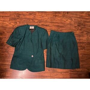 Vintage Kasper ASL Green 2 Piece Short Sleeve Jacket Skirt Suit Set Size 8